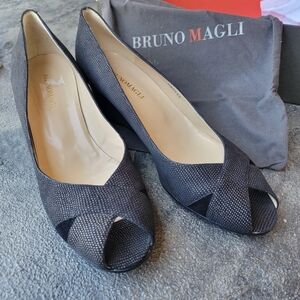 Bruno Magli Women's Black with Bronze Wedge Peep Toe Size 10B